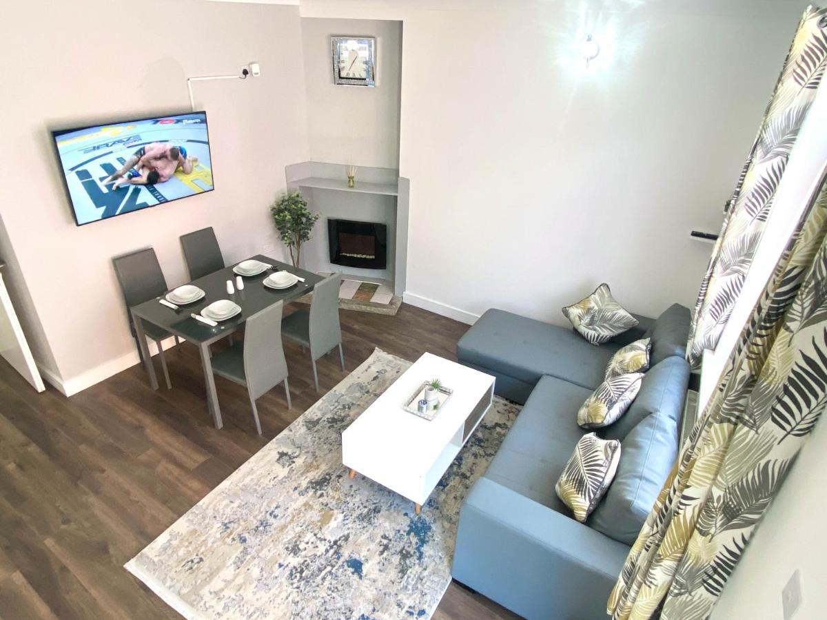 شقة 2 Bed Town Centre Nr Theatre Free Park Wi-Fi & Garden آيْلسبري المظهر الخارجي الصورة