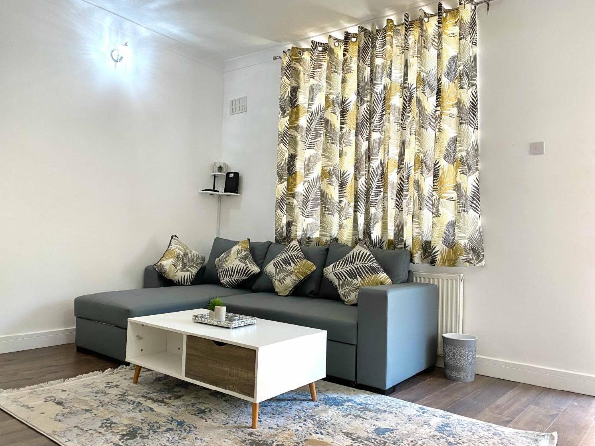 شقة 2 Bed Town Centre Nr Theatre Free Park Wi-Fi & Garden آيْلسبري المظهر الخارجي الصورة