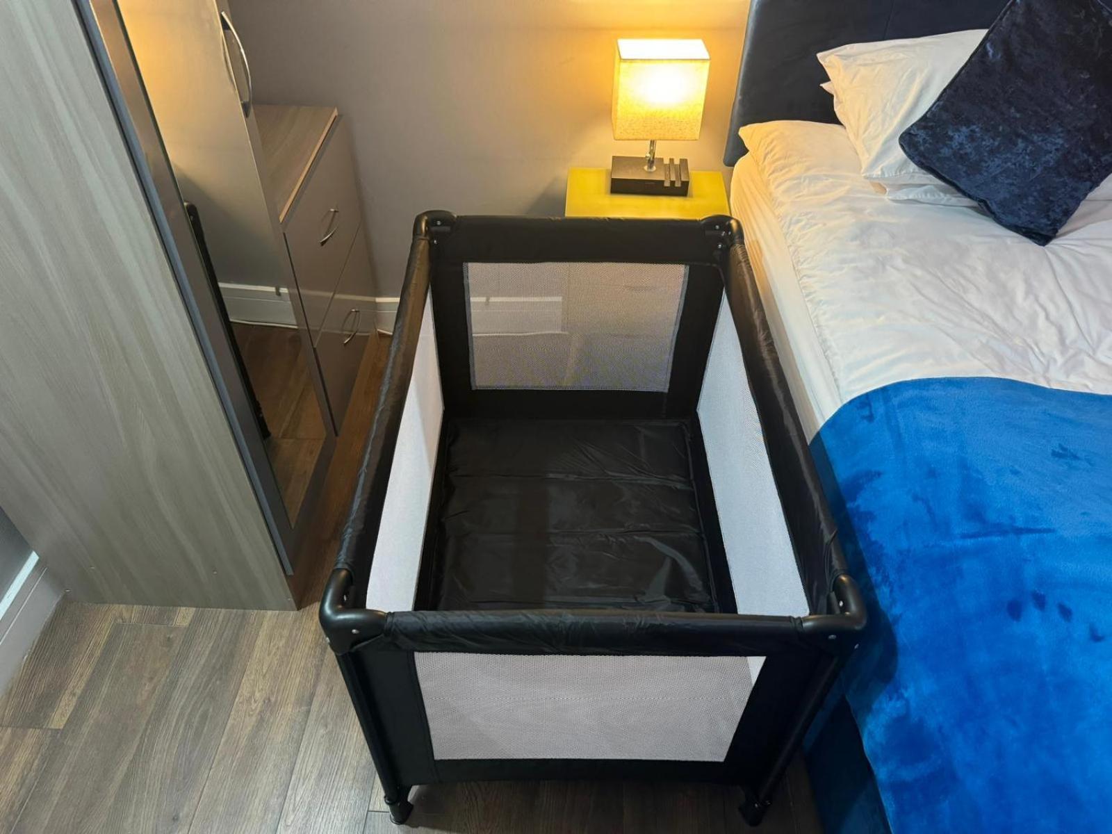 شقة 2 Bed Town Centre Nr Theatre Free Park Wi-Fi & Garden آيْلسبري المظهر الخارجي الصورة